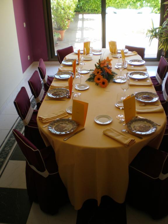 Capellades Hotel Tall De Conill מראה חיצוני תמונה