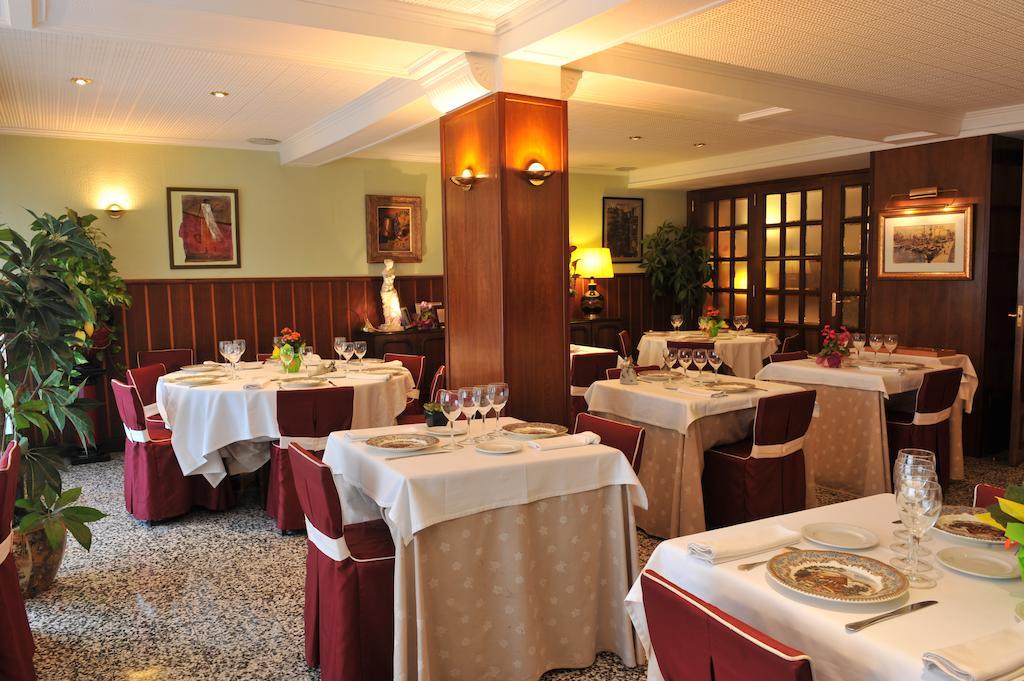 Capellades Hotel Tall De Conill מראה חיצוני תמונה