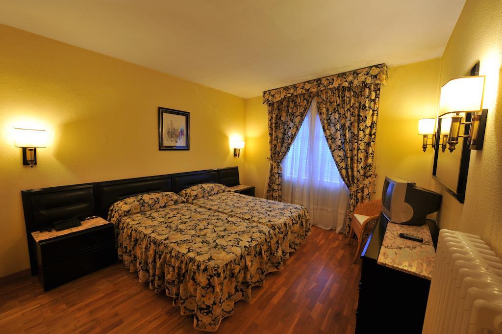 Capellades Hotel Tall De Conill חדר תמונה
