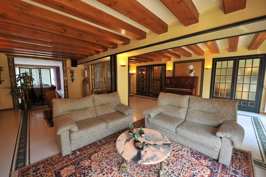 Capellades Hotel Tall De Conill מראה חיצוני תמונה